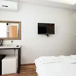 Alf 4*