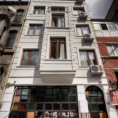 Alf Hotel